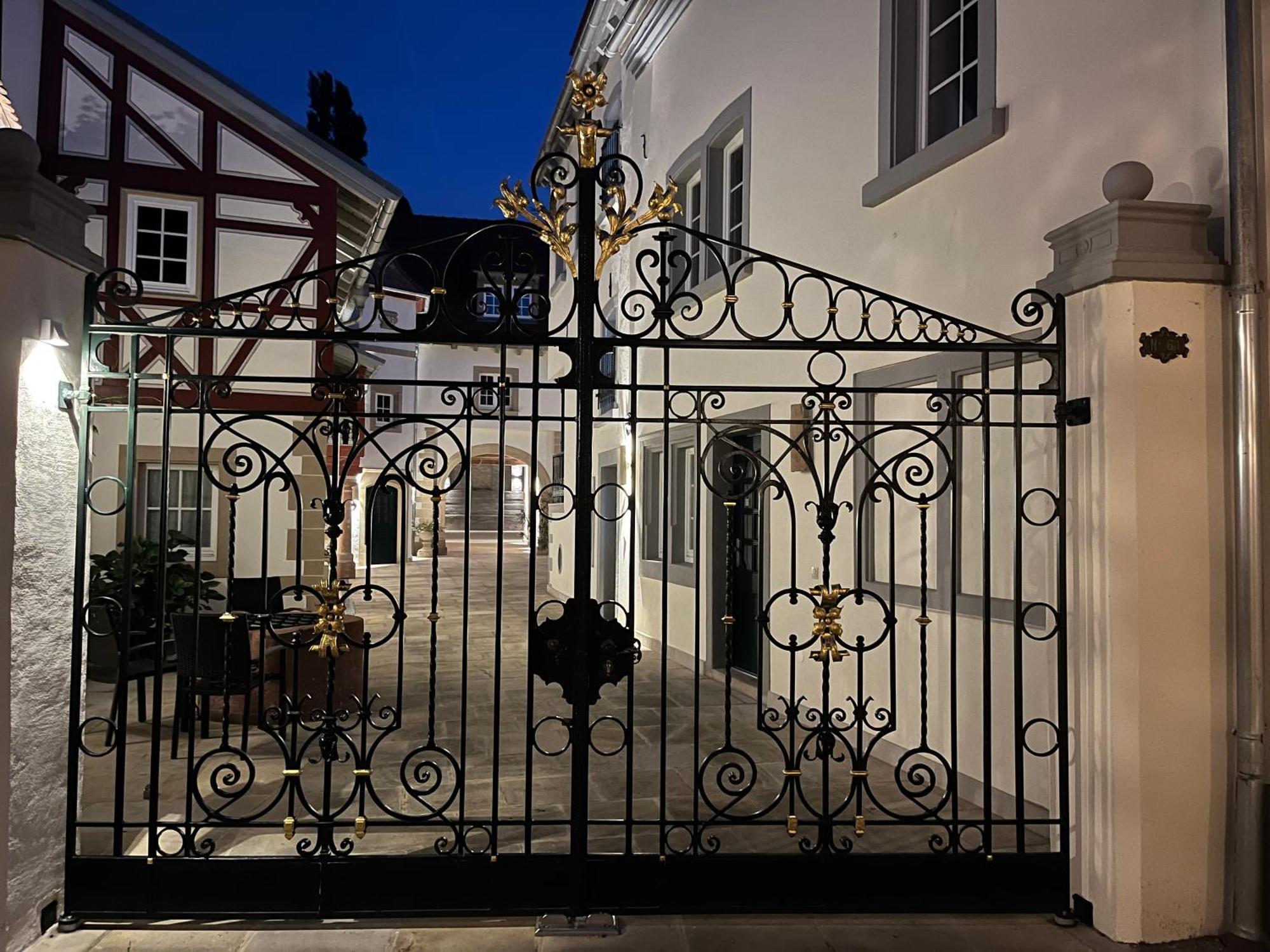 Karlbacher Domizil Ferienwohnungen Grosskarlbach Exterior foto